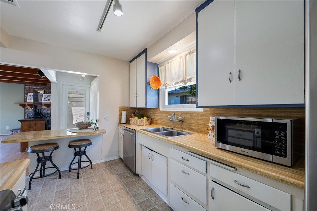 1245 Riverside Drive