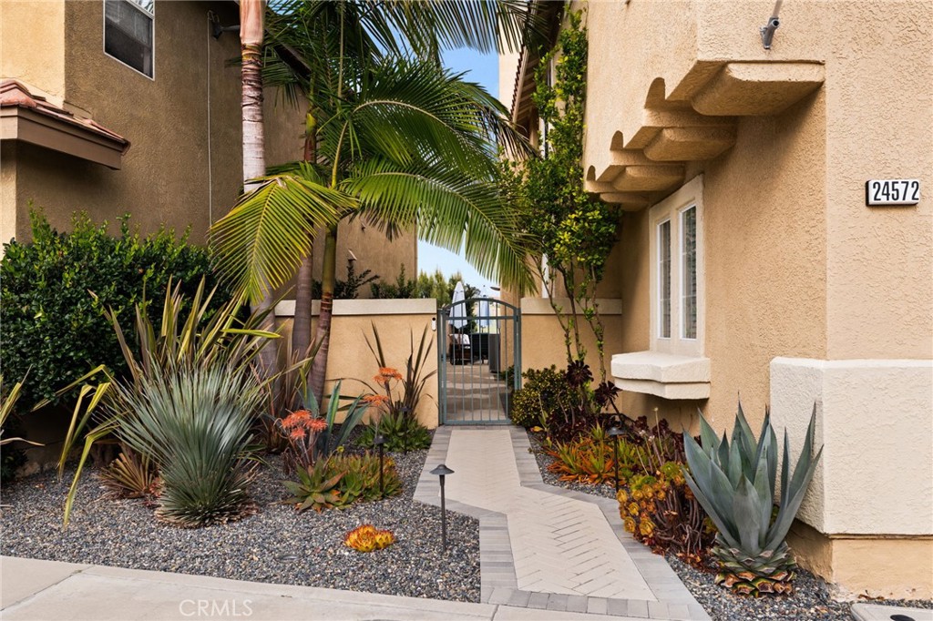 24572 Sunshine Drive