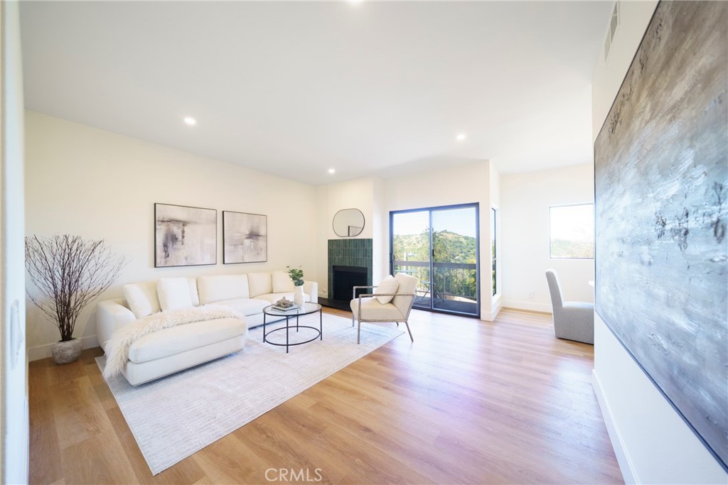 792 Portola Terrace