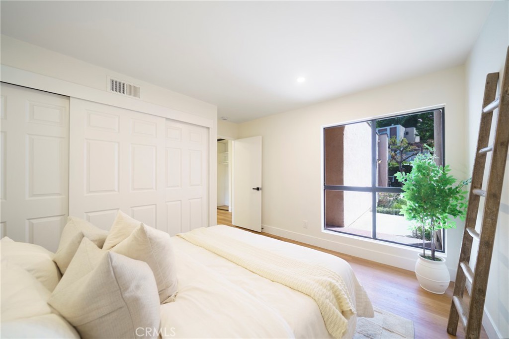792 Portola Terrace