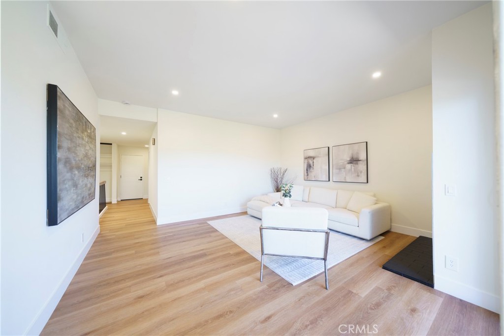 792 Portola Terrace