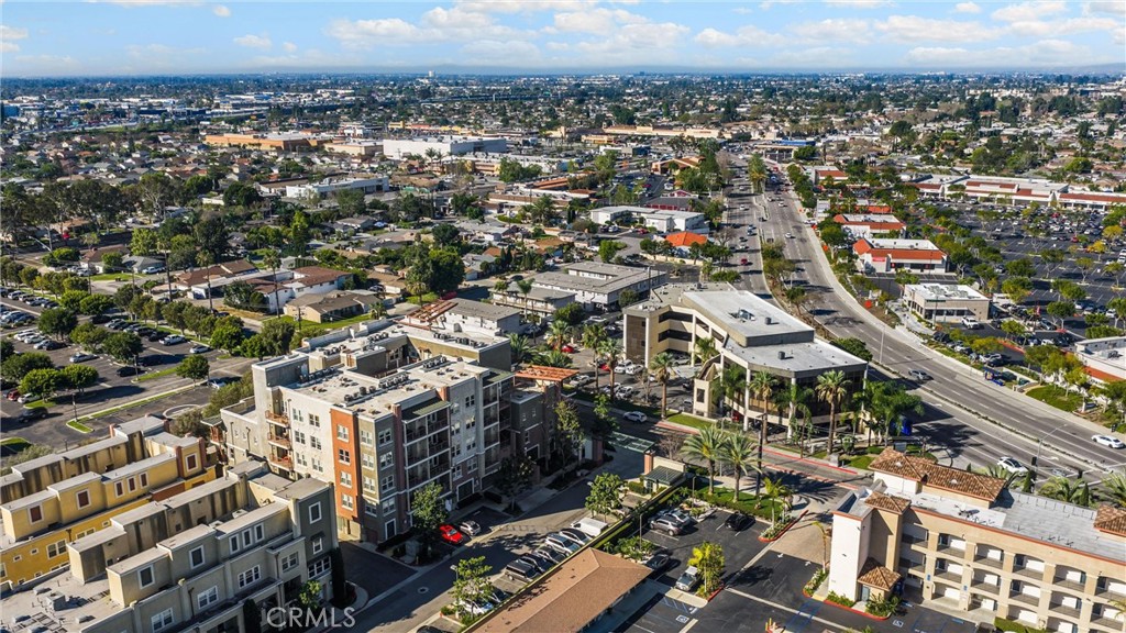 12842 Palm Street 111