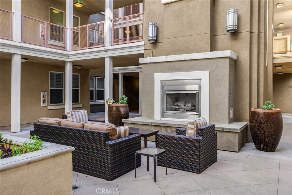 12842 Palm Street 111