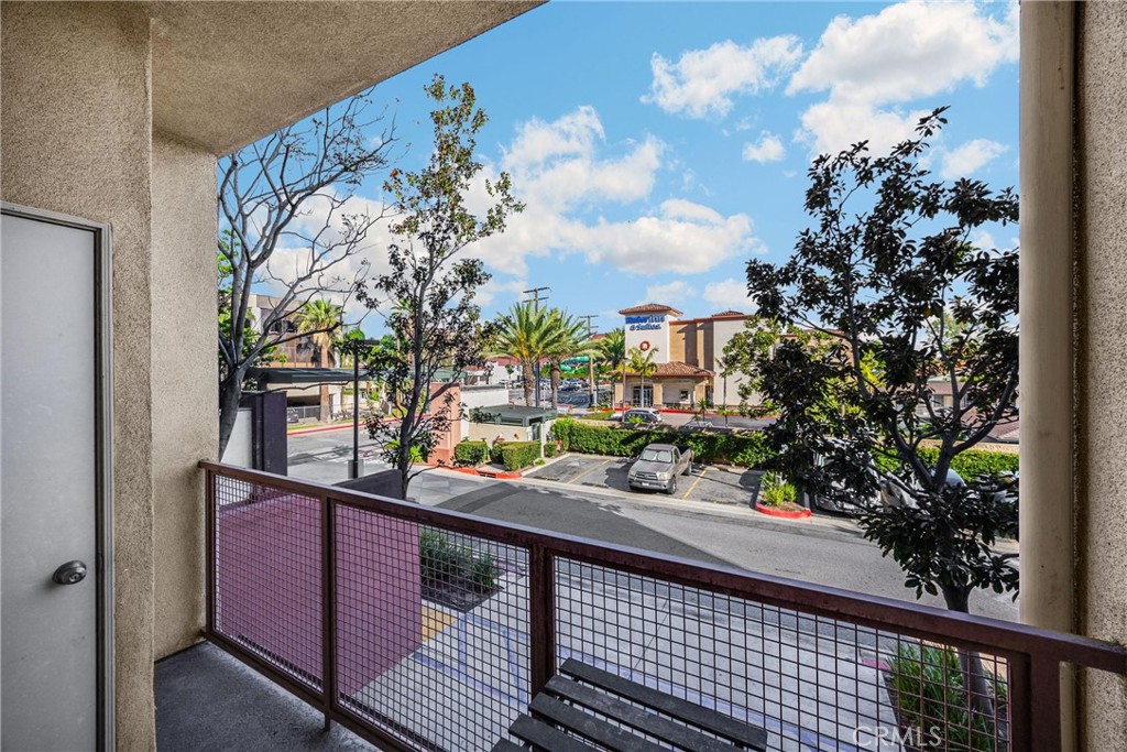 12842 Palm Street 111