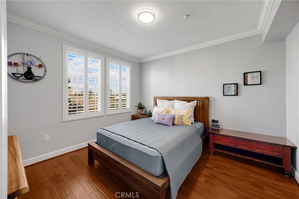 12842 Palm Street 111
