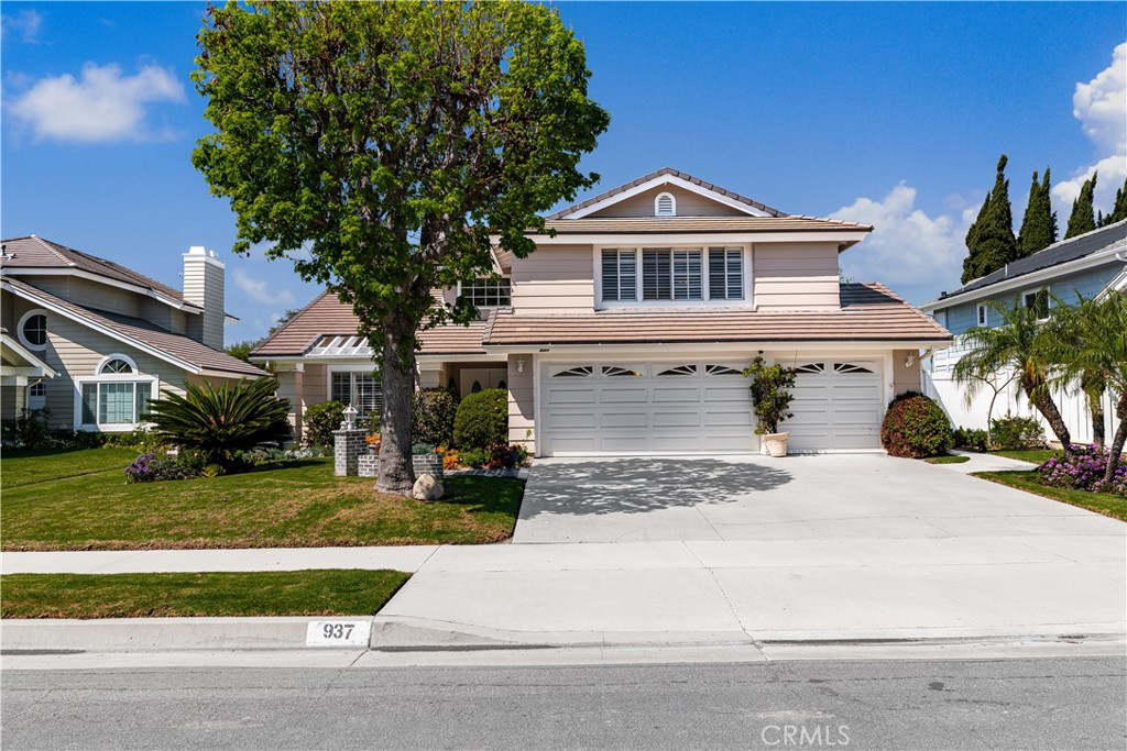937 Finnell Way