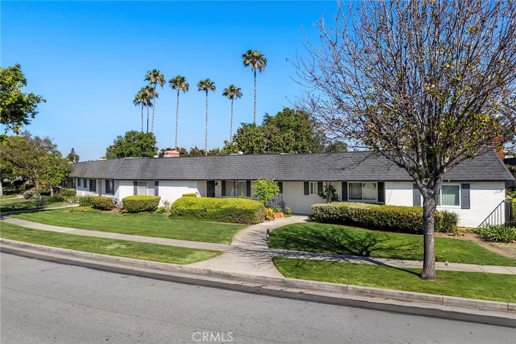 1330 Victoria C