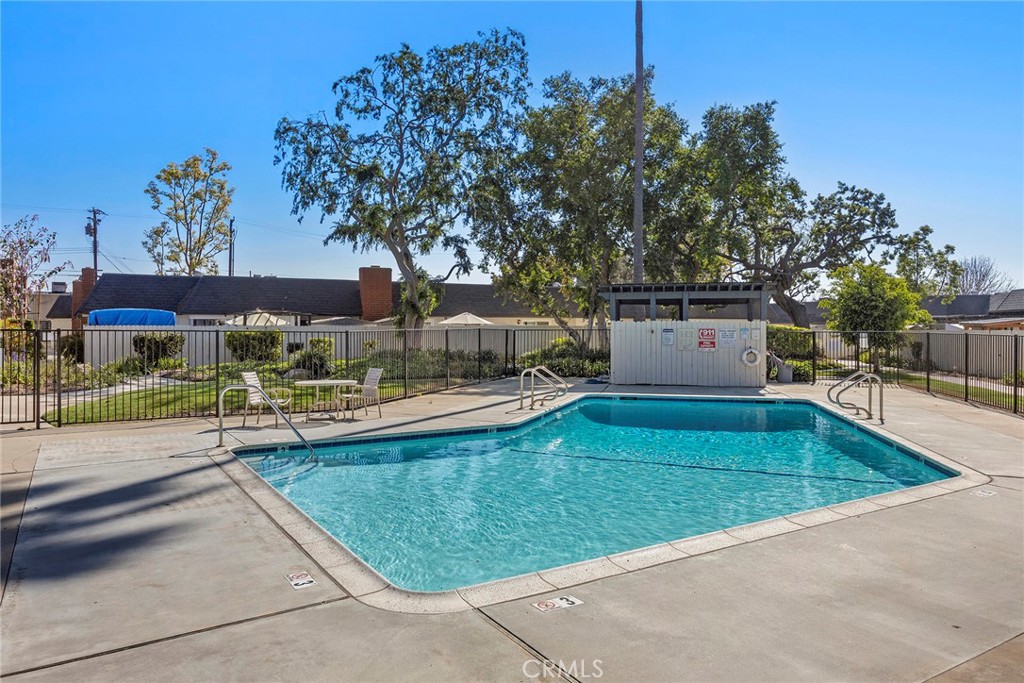 1330 Victoria C