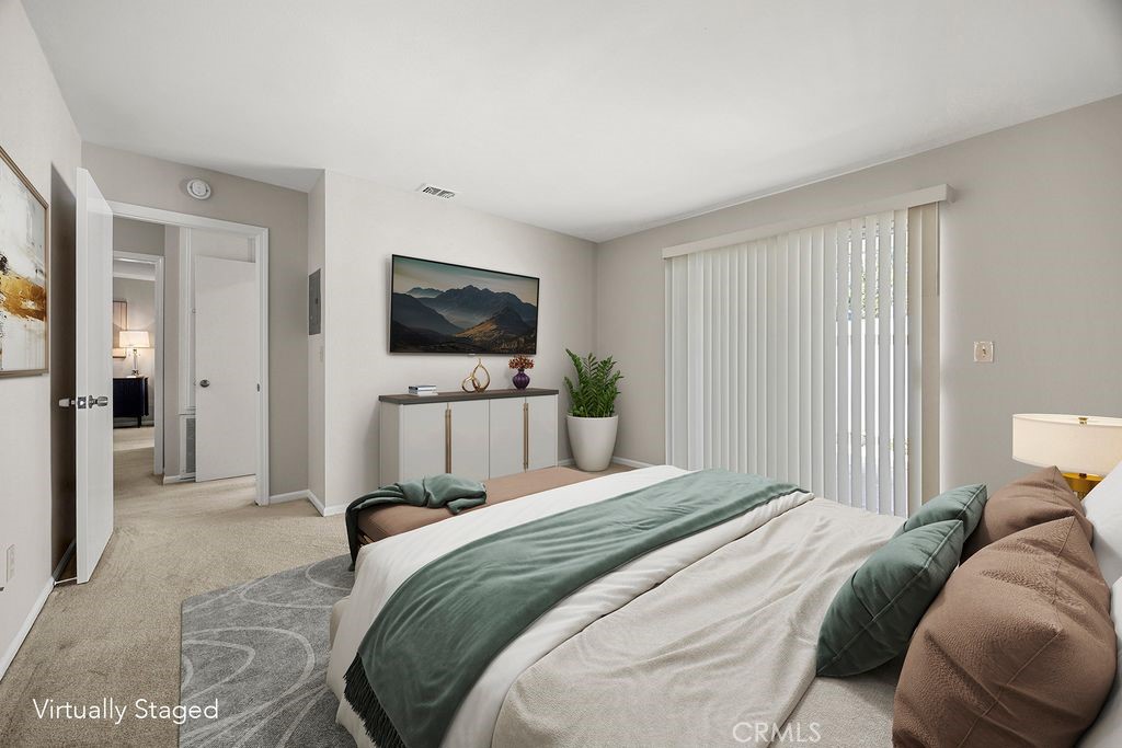 1330 Victoria C