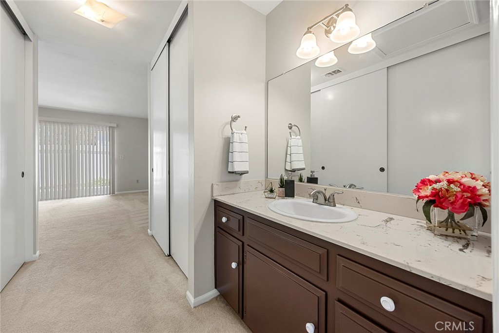 1330 Victoria C