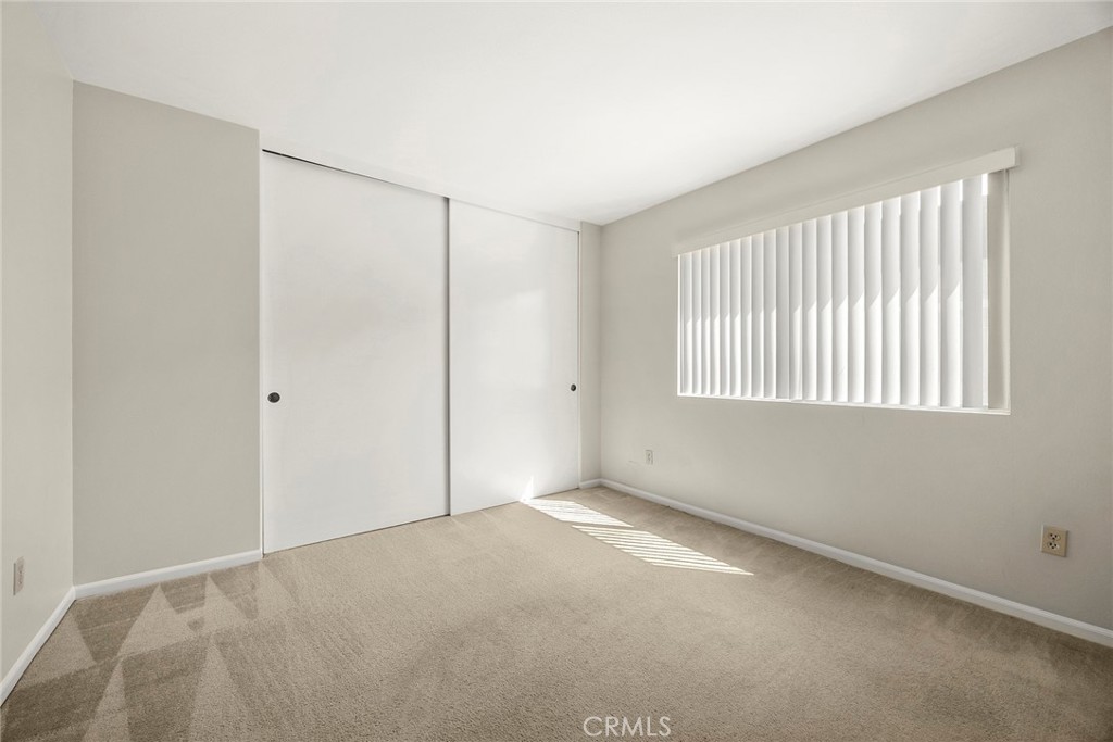 1330 Victoria C