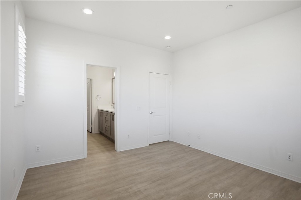 811 N Dalton Avenue 105