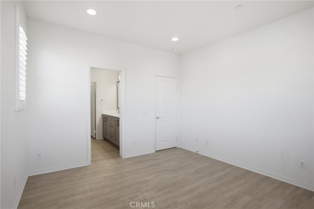 811 N Dalton Avenue 105