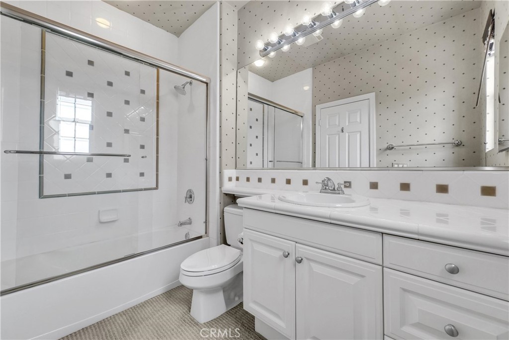 436 Tangerine Place