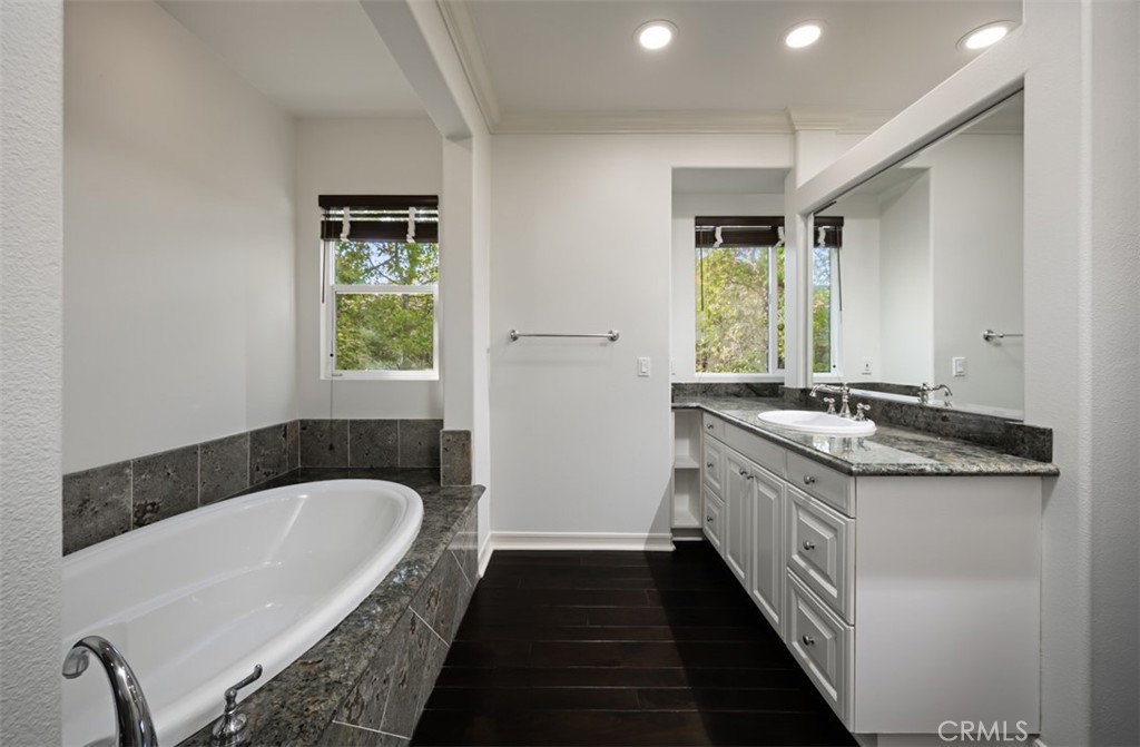 436 Tangerine Place