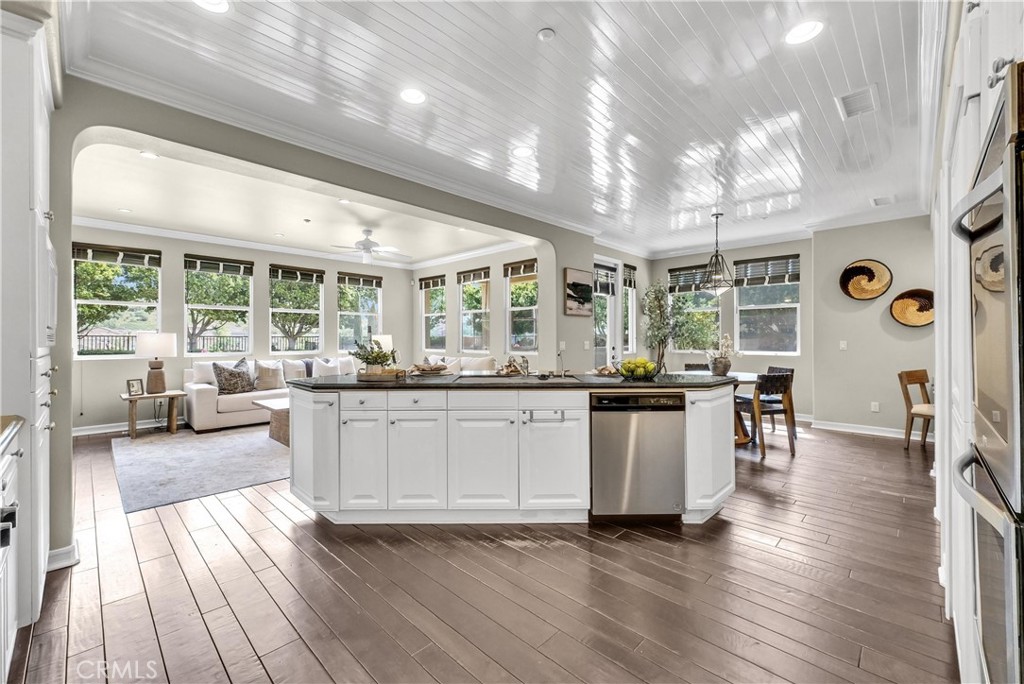 436 Tangerine Place