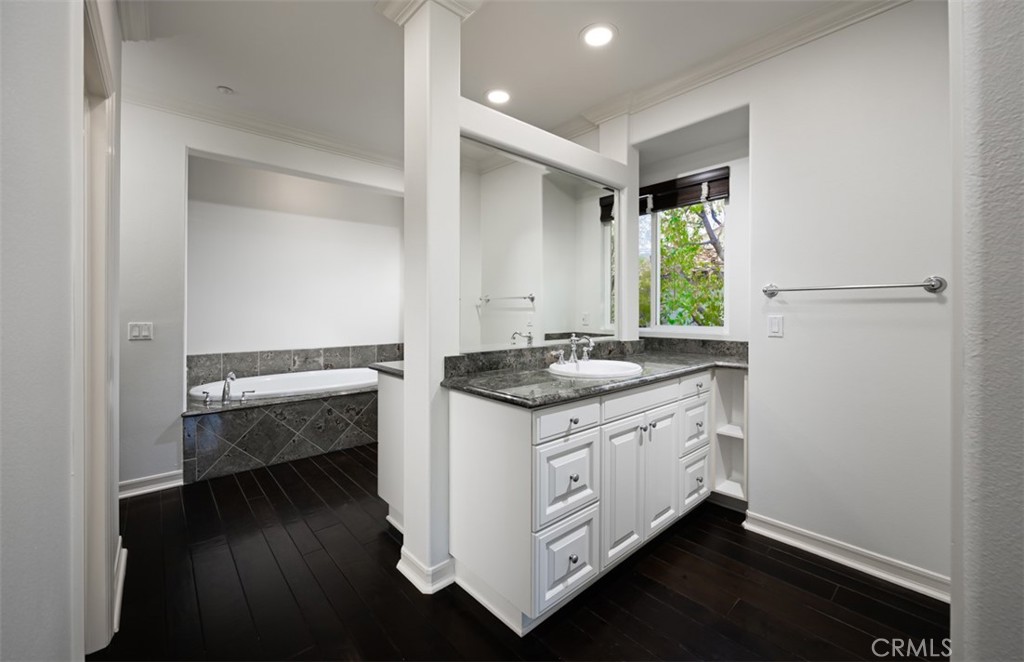 436 Tangerine Place