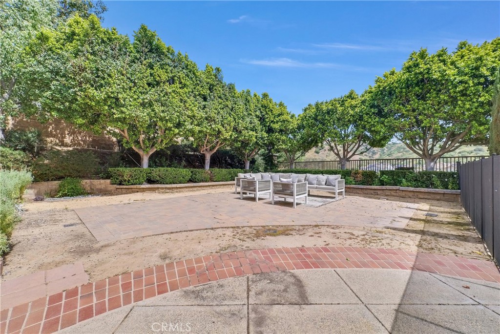 436 Tangerine Place