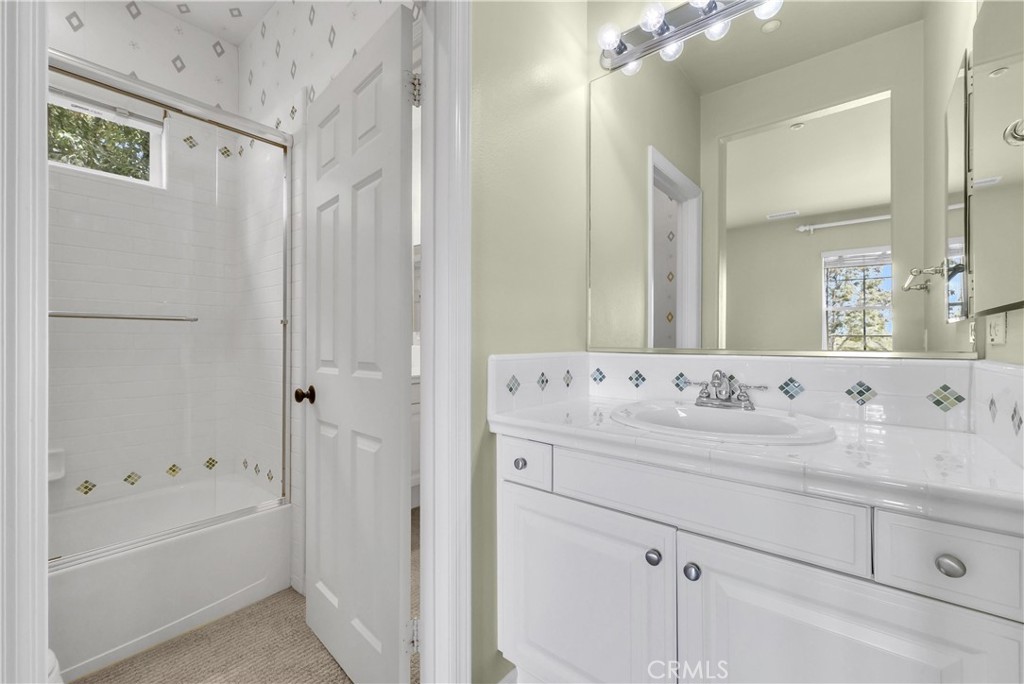 436 Tangerine Place