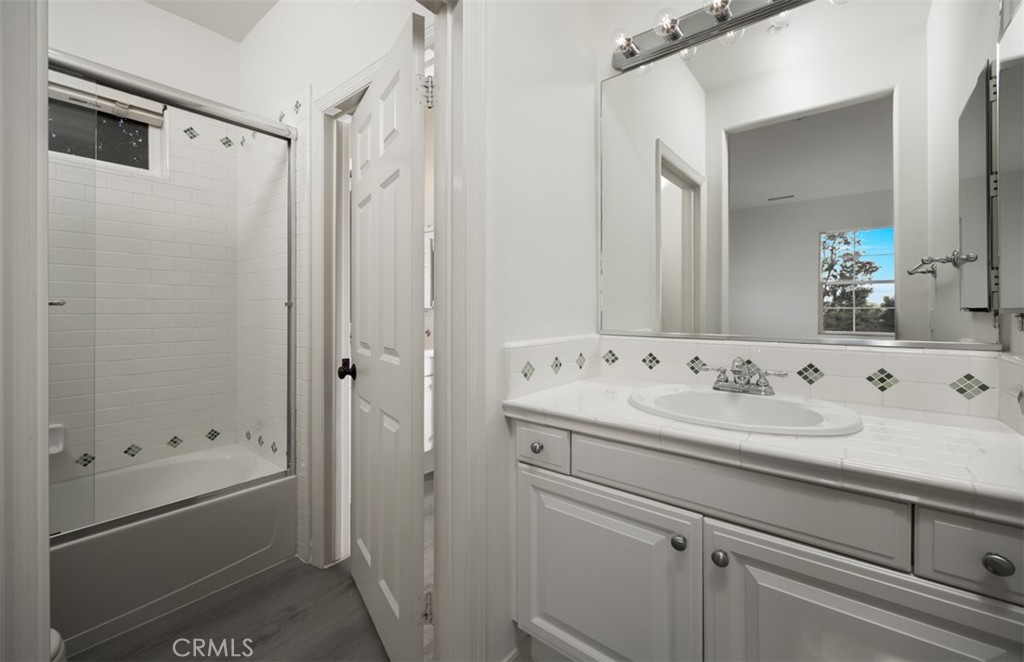 436 Tangerine Place