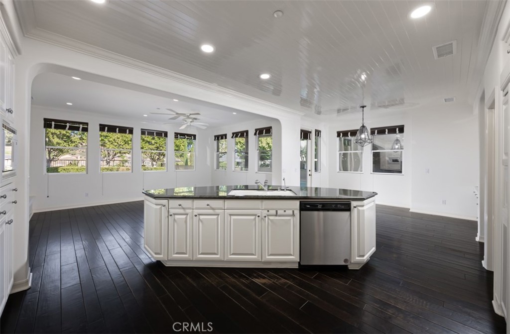 436 Tangerine Place
