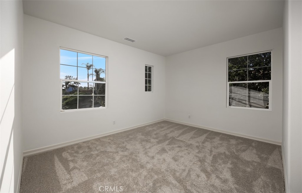 436 Tangerine Place
