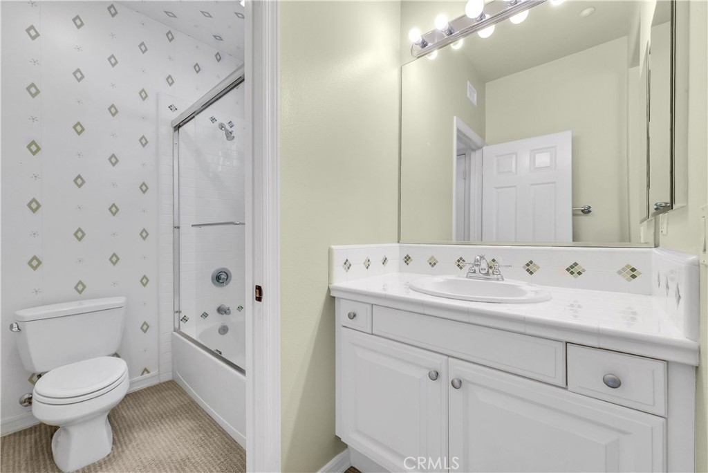 436 Tangerine Place