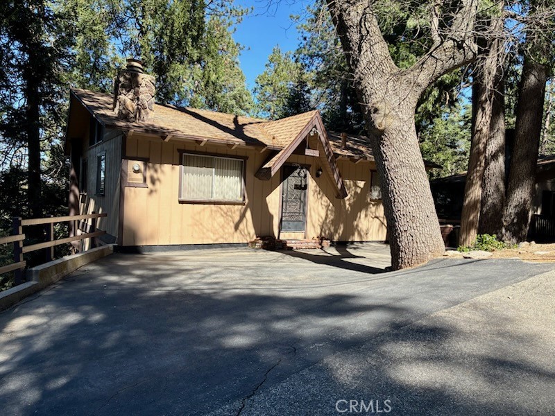 23992 Lakeview Dr.