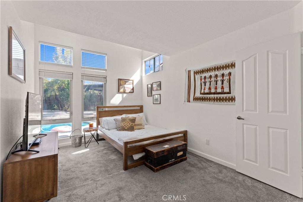 4060 Hickory Tree