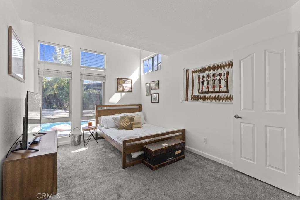4060 Hickory Tree