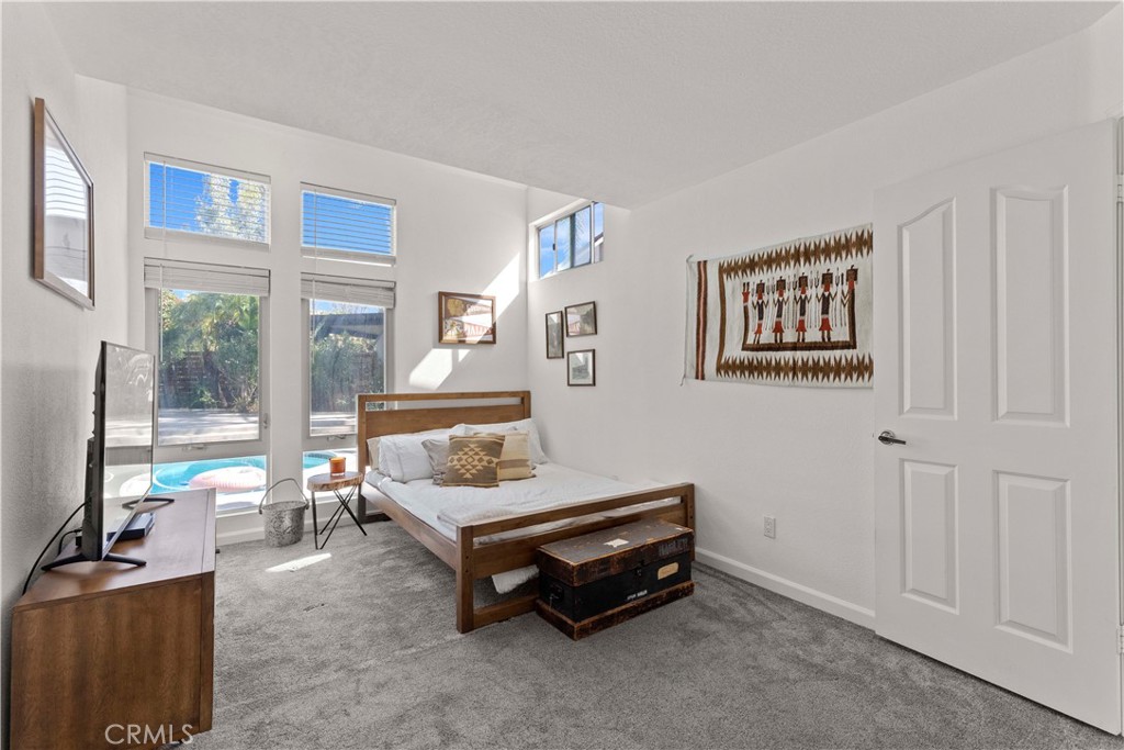 4060 Hickory Tree
