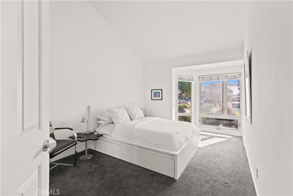 4060 Hickory Tree