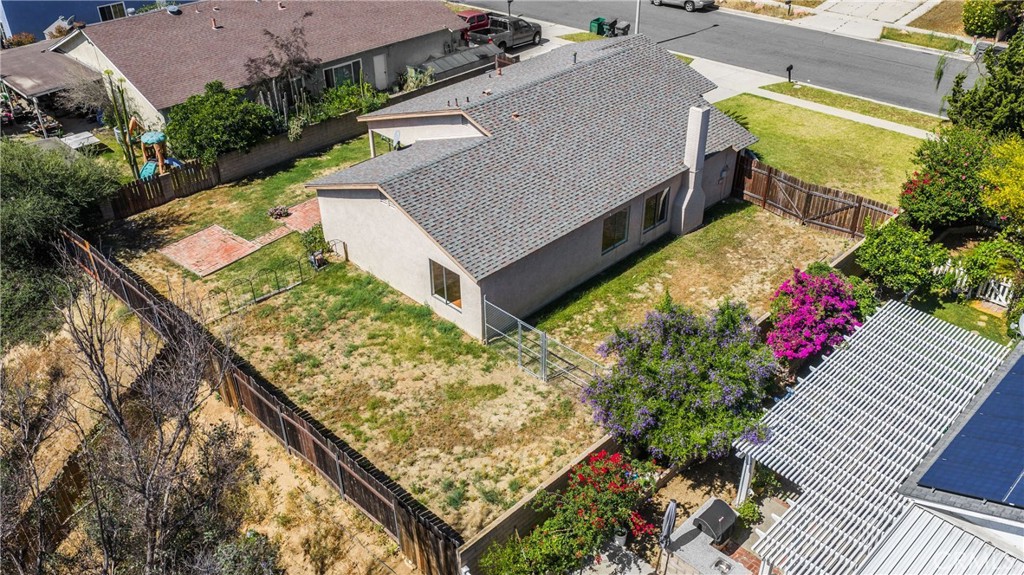 989 Oakdale