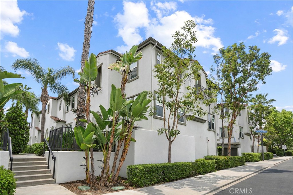 11 Sutherland Court