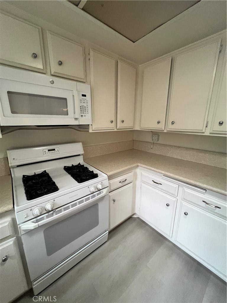 15933 Alta Vista 606B