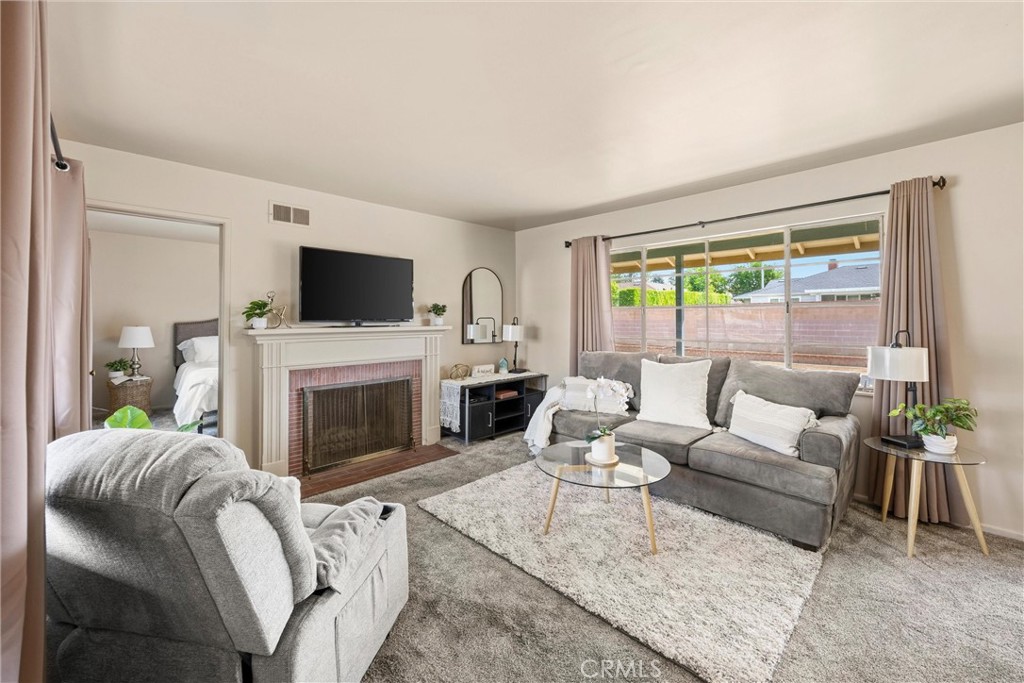 226 N Armel