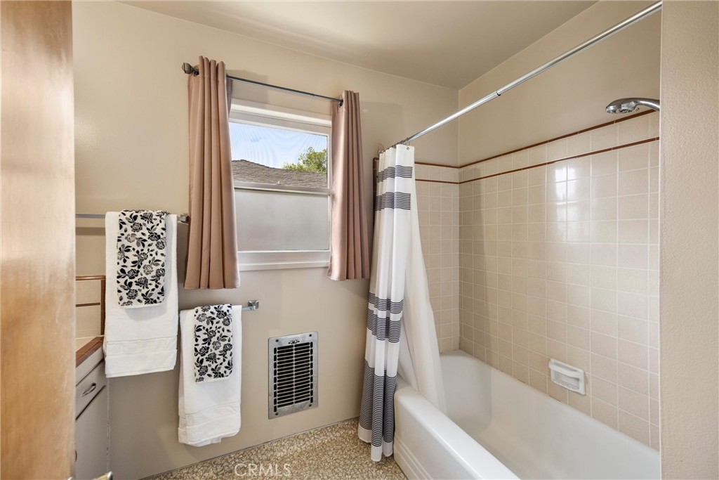 226 N Armel