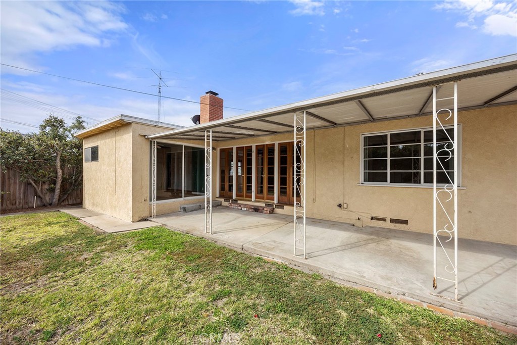 1018 Stanford Avenue