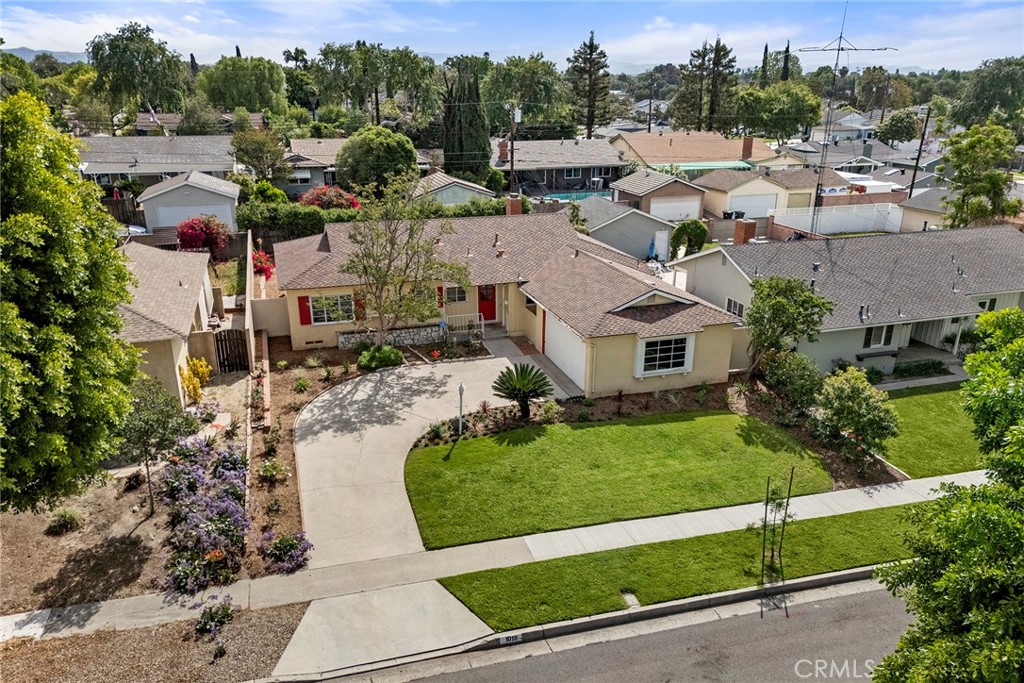 1018 Stanford Avenue