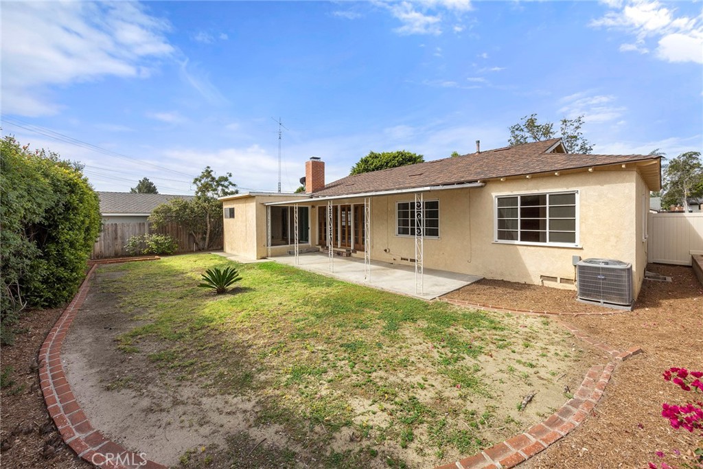 1018 Stanford Avenue
