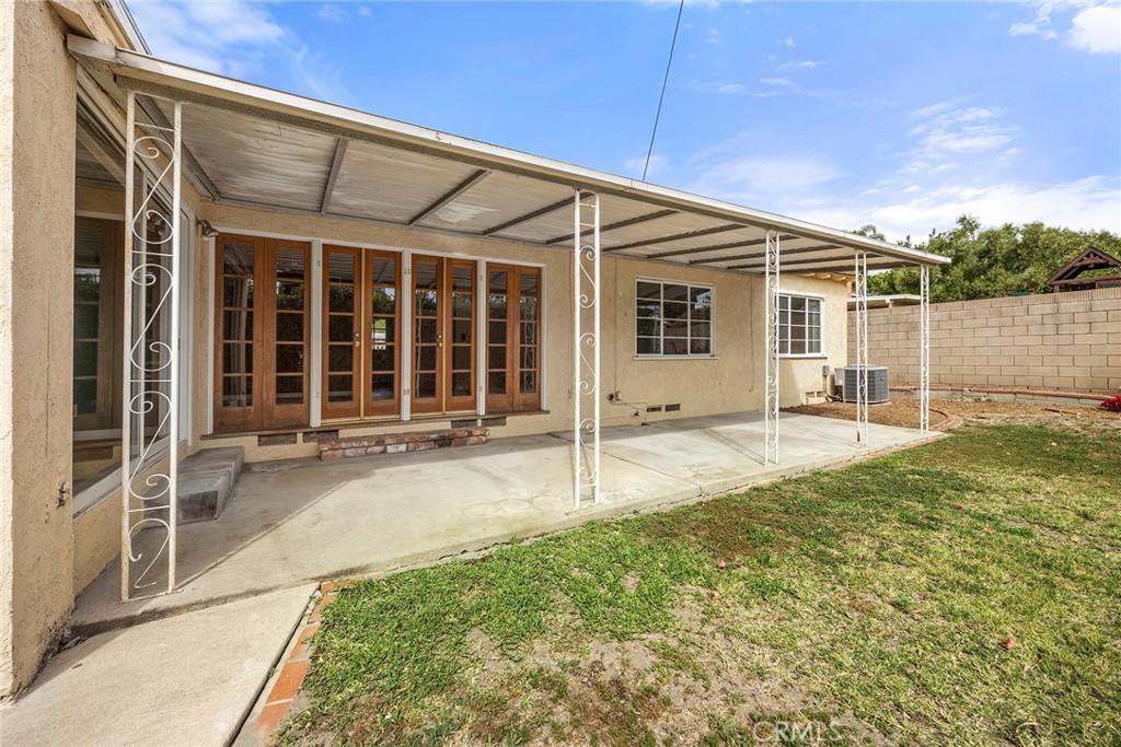 1018 Stanford Avenue