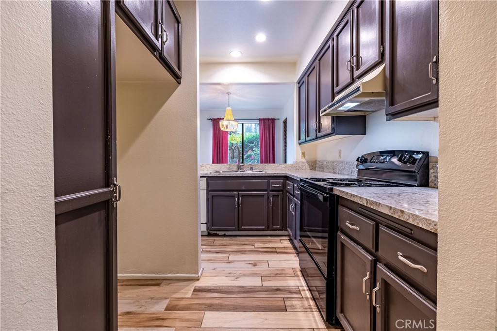 5744 E Creekside Avenue 60