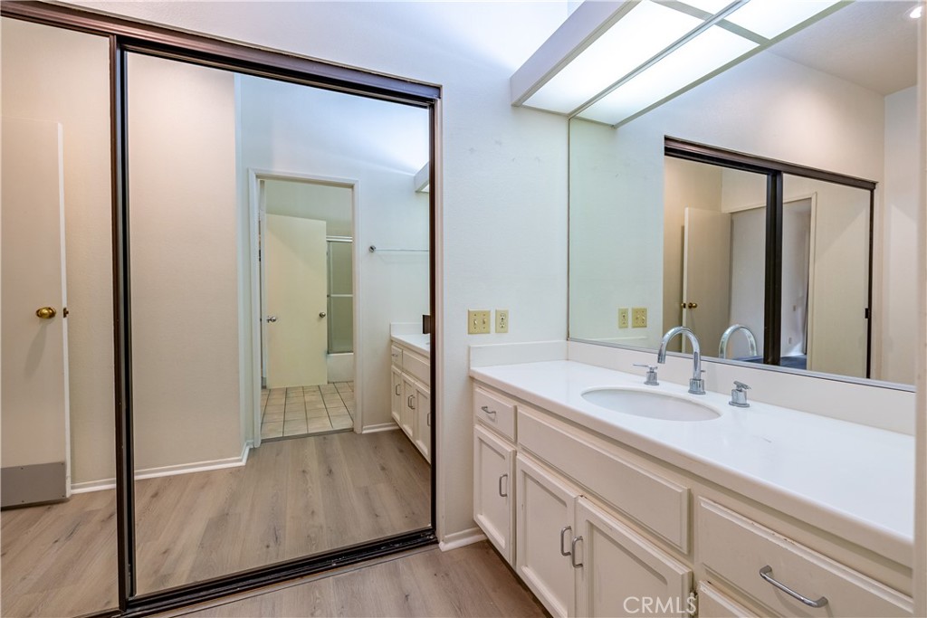 5744 E Creekside Avenue 60