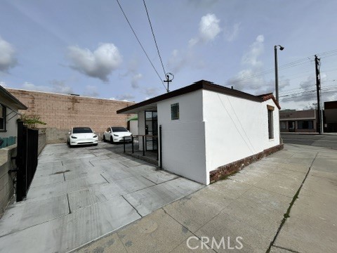 327 S San Gabriel