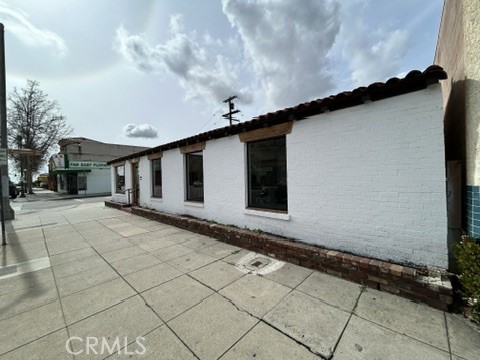 327 S San Gabriel