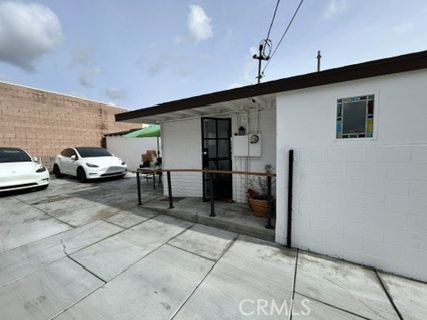 327 S San Gabriel