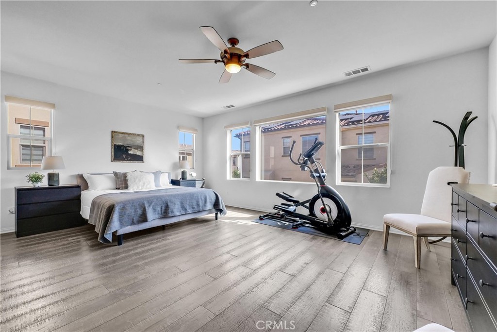 320 La Floresta Drive