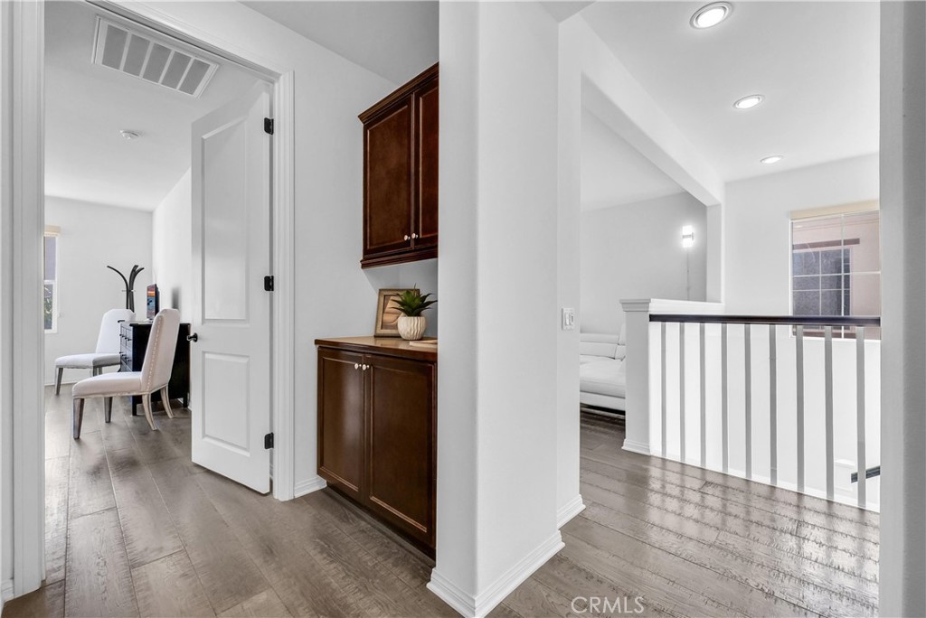 320 La Floresta Drive