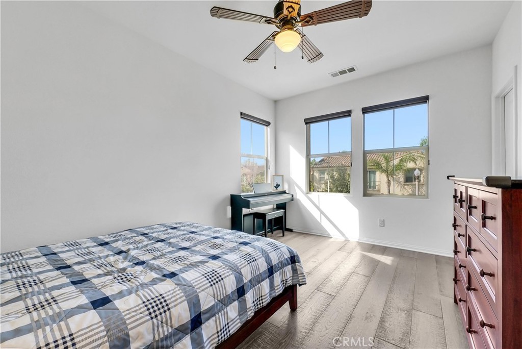 320 La Floresta Drive