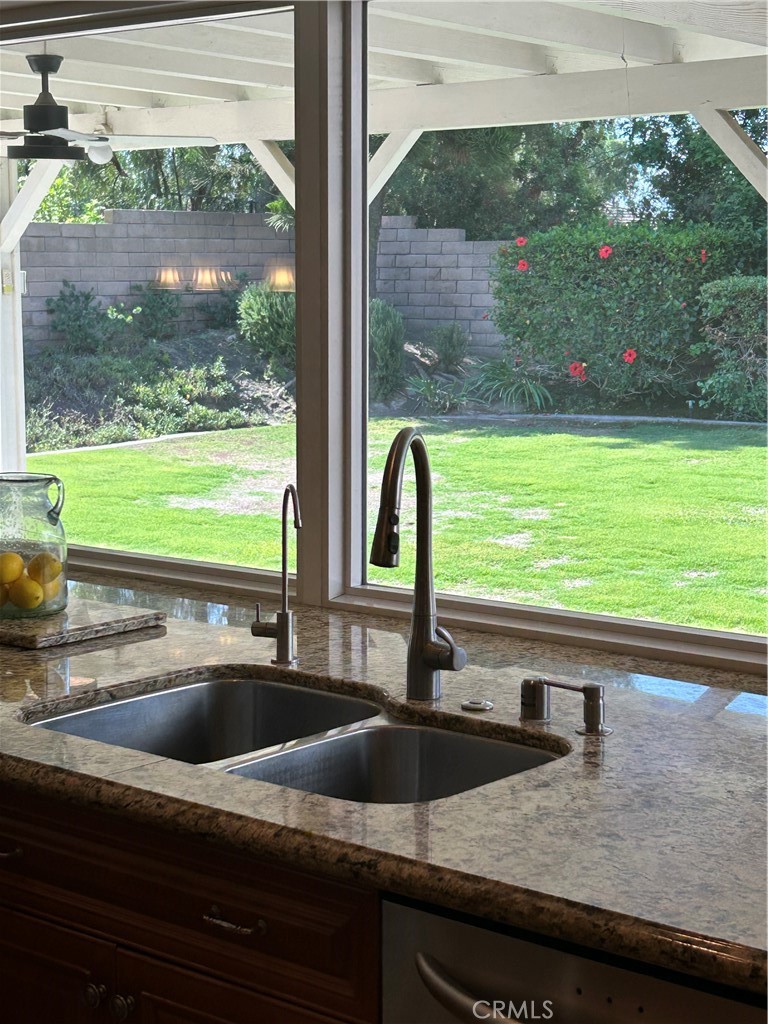 20660 Vista Del Sol